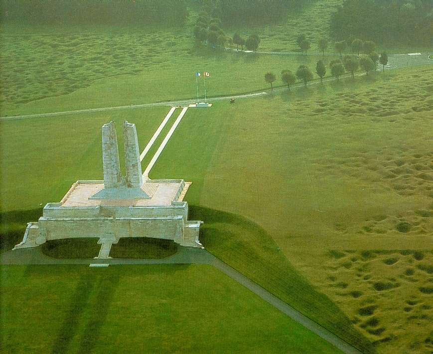 Le Mémorial Canadien de Vimy - Vue aérienne